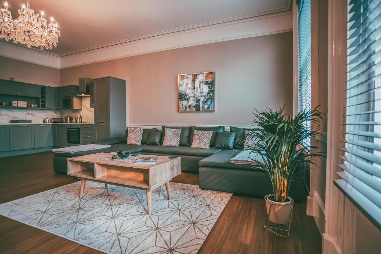 63 Chester Rows City Centre Apartment C By Rework Accommodation Bagian luar foto